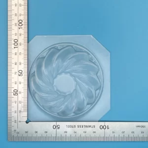 Sharp Edged Wreath/Blancmadge LDPE Mould