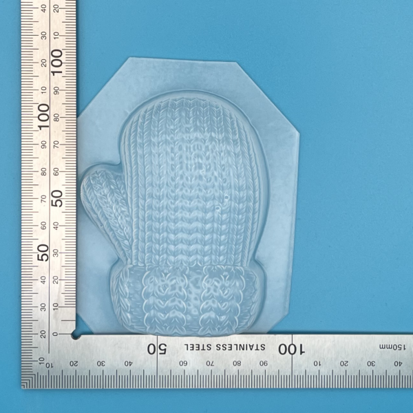 Knitted Mitten Plastic Mould for Bath Bombs Soap Wax Resin etc