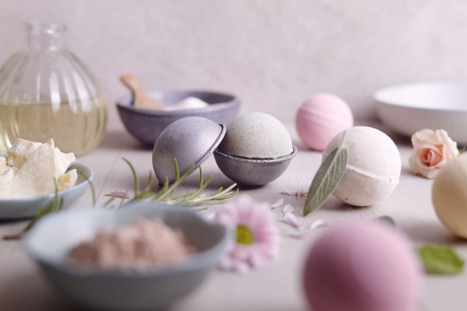 The Ultimate Guide to Bath Bomb Moulds and Ingredients