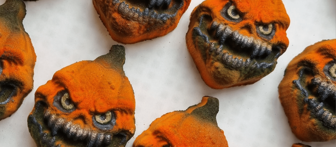 How to Release Bath Bomb Mixture from a Mould