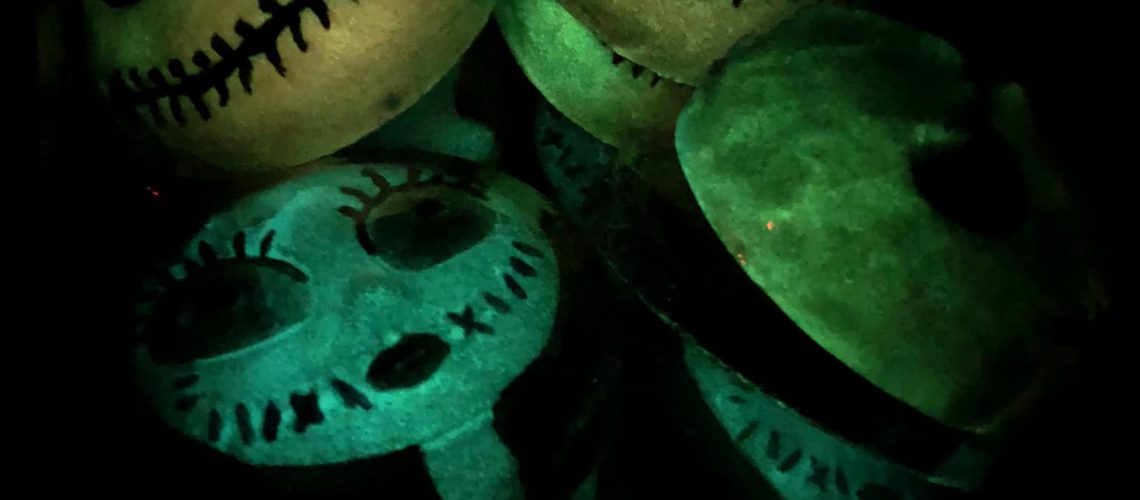 How to Use Glow-in-the-Dark Pigments in Bath Bombs