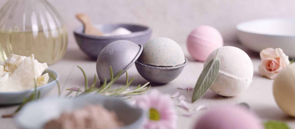 The Ultimate Guide to Bath Bomb Moulds and Ingredients