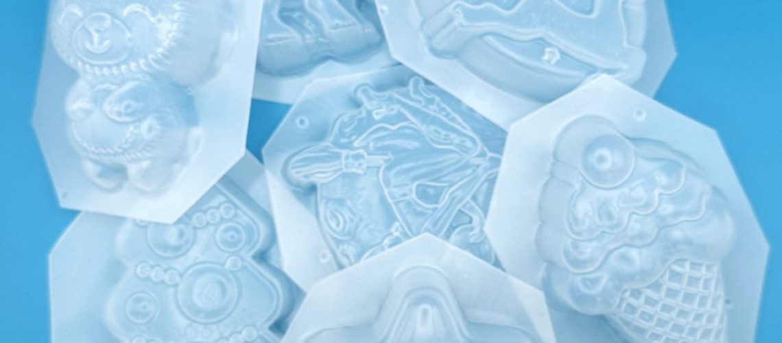 whoopsie-moulds-e1668503755339